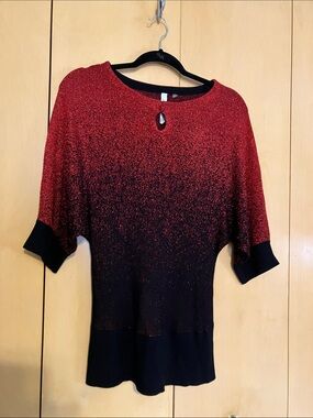NY Collection Red-to-Black Shimmer Short Sleeve Top